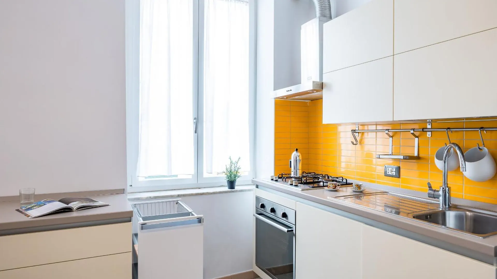 Metro Universita Apartment By Wonderful Italy Napoli 0*,
