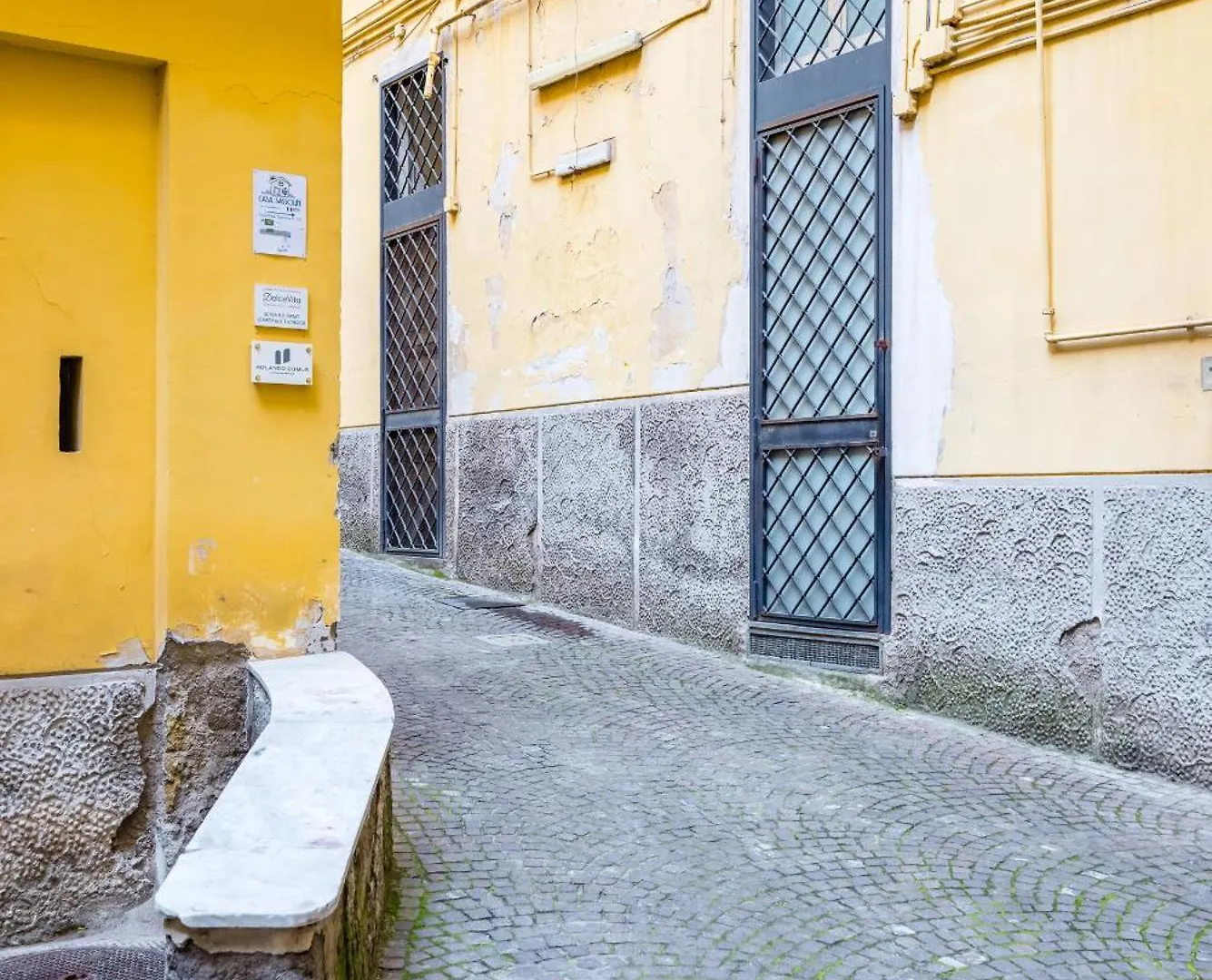 Metro Universita Apartment By Wonderful Italy Naples