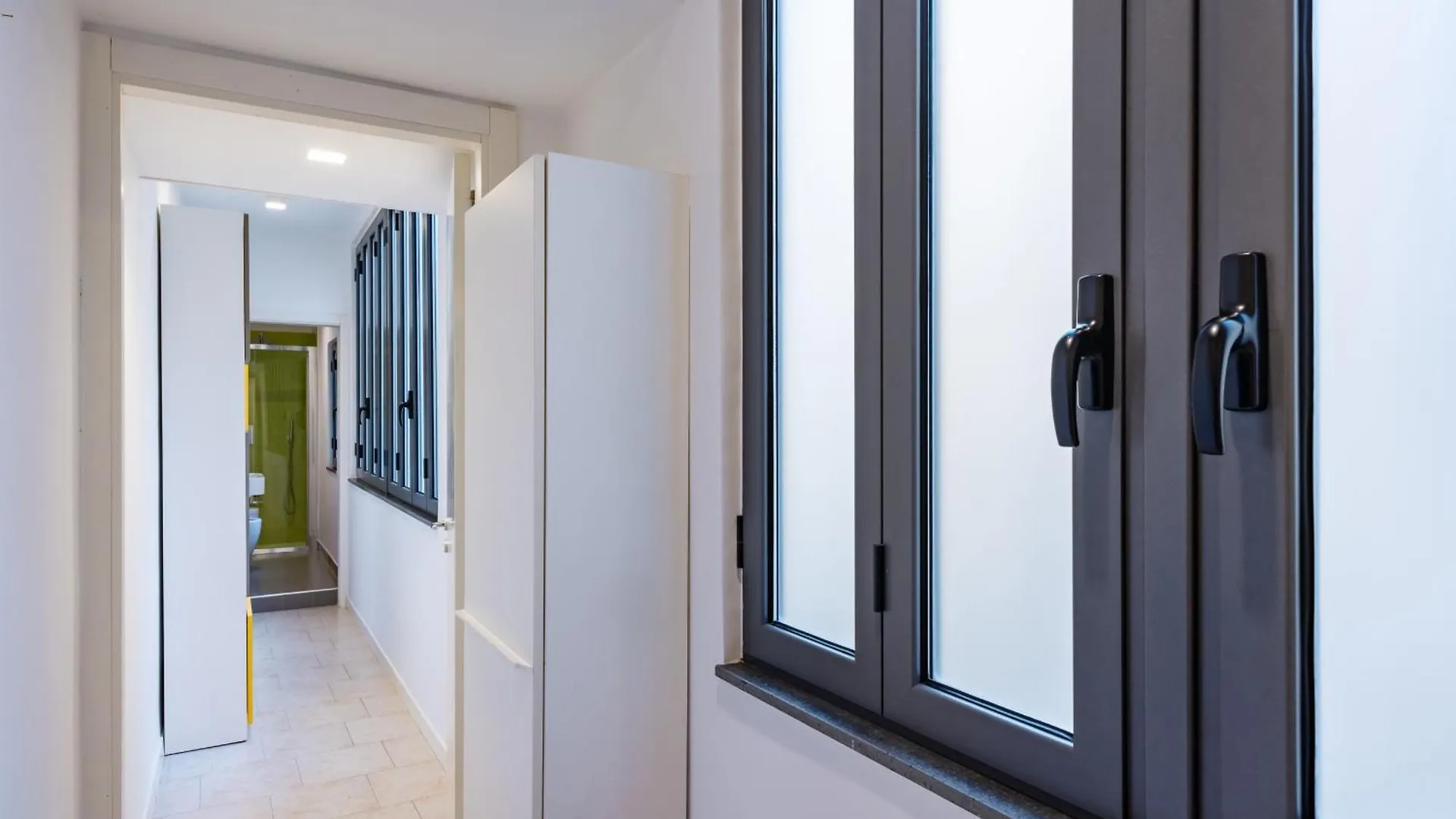 Metro Universita Apartment By Wonderful Italy Naples