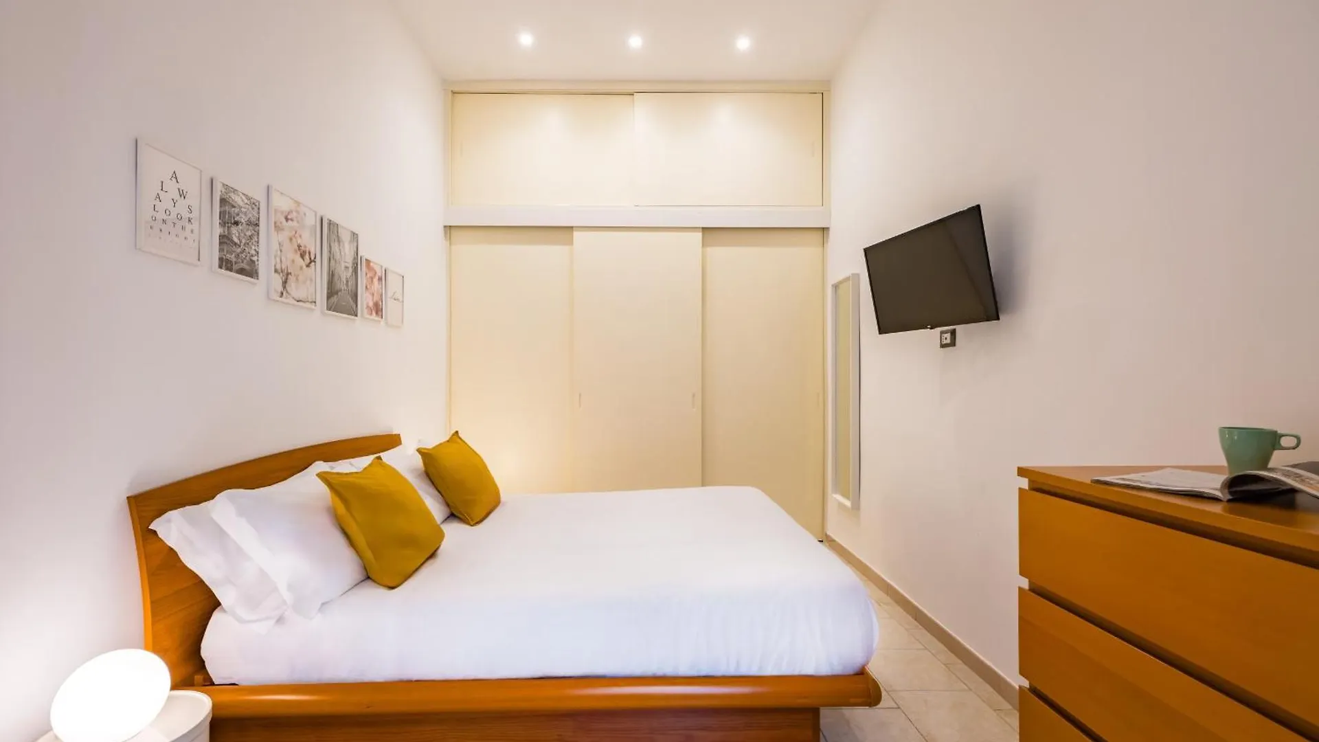 Metro Universita Apartment By Wonderful Italy Napoli 0*,  Italien