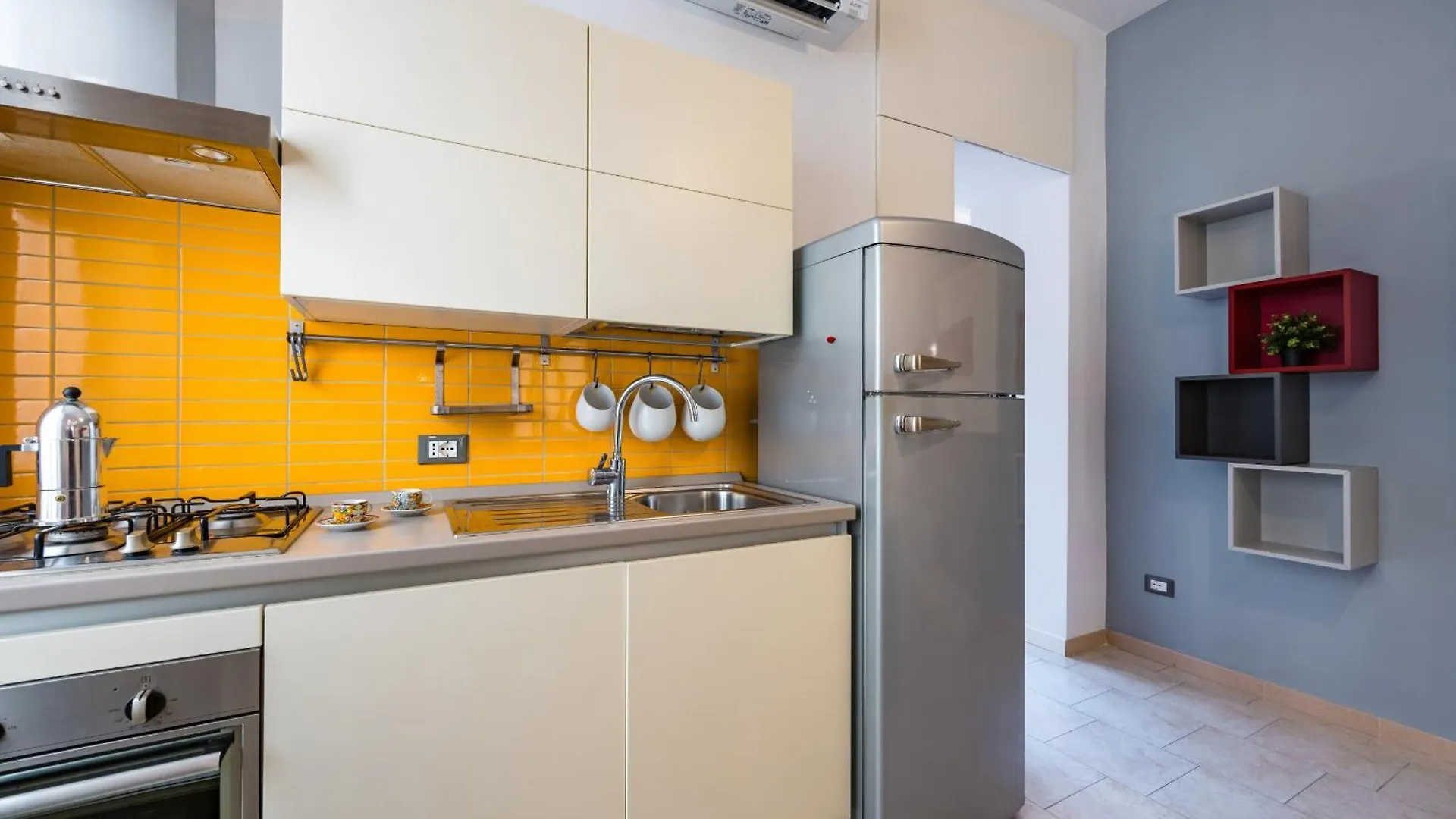 Metro Universita Apartment By Wonderful Italy Naples